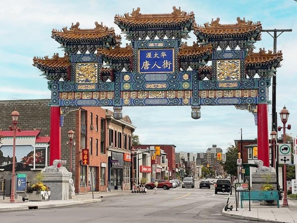 Modern 1Br Condo - Chinatown Near Little Italy Отава Екстериор снимка